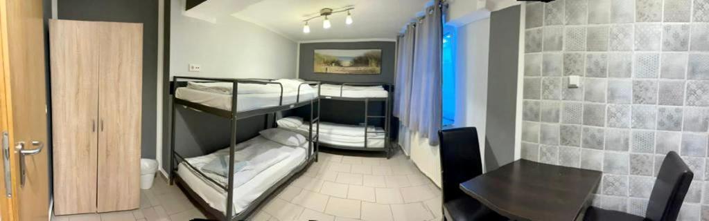 Hotel Moji Koeln Sieversstrasse Kültér fotó